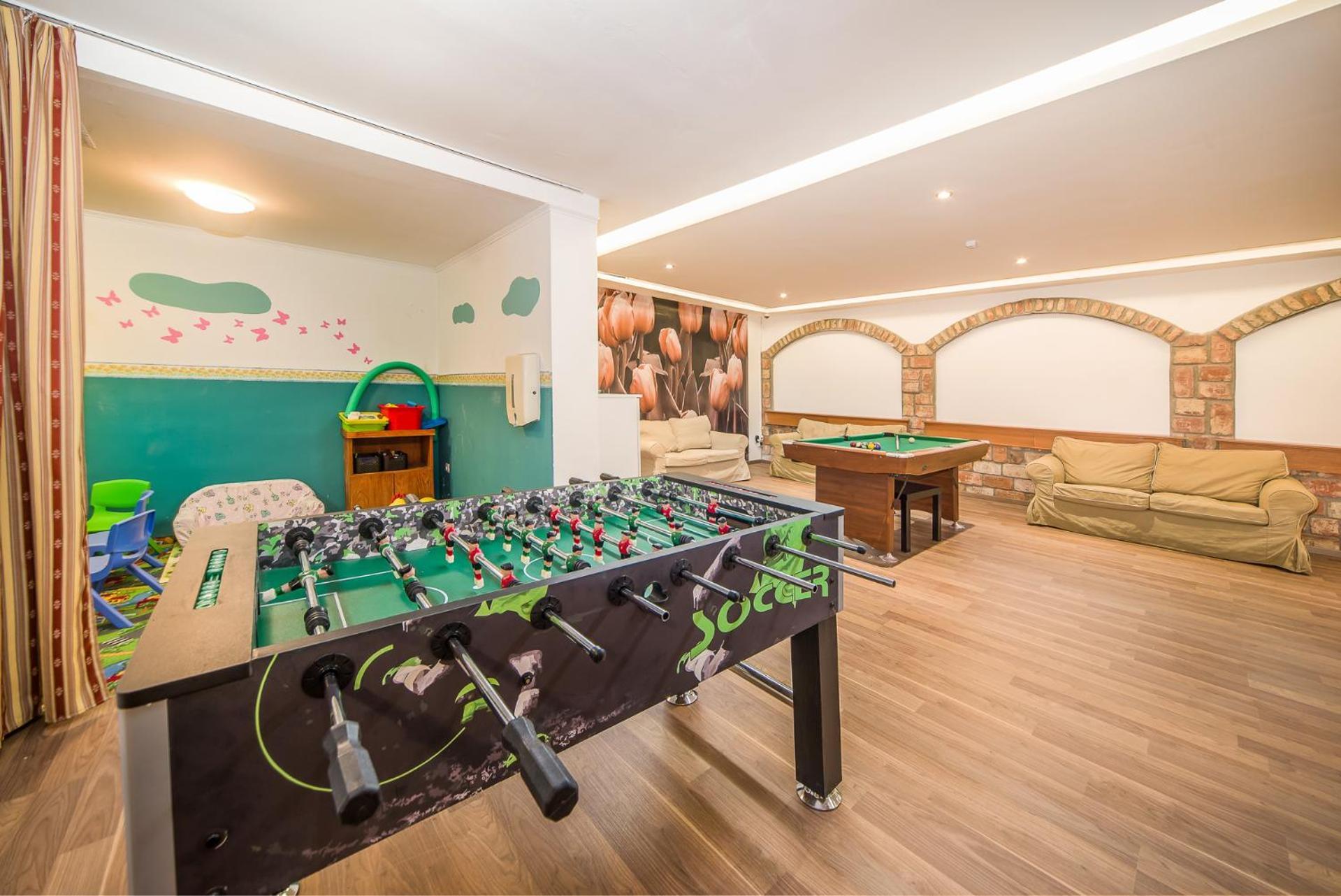 Hotel Piroska Bük Buitenkant foto