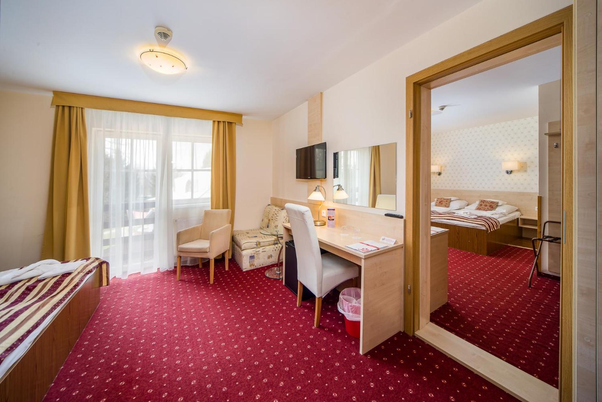 Hotel Piroska Bük Buitenkant foto