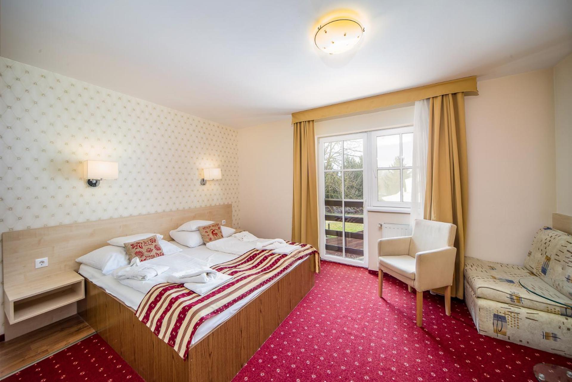 Hotel Piroska Bük Buitenkant foto