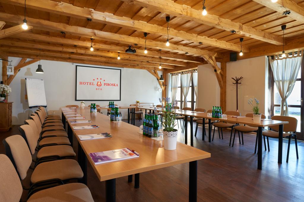 Hotel Piroska Bük Buitenkant foto