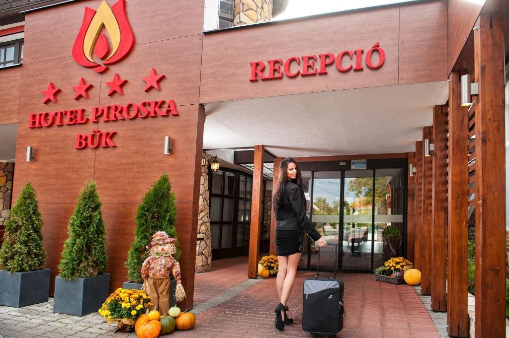 Hotel Piroska Bük Buitenkant foto