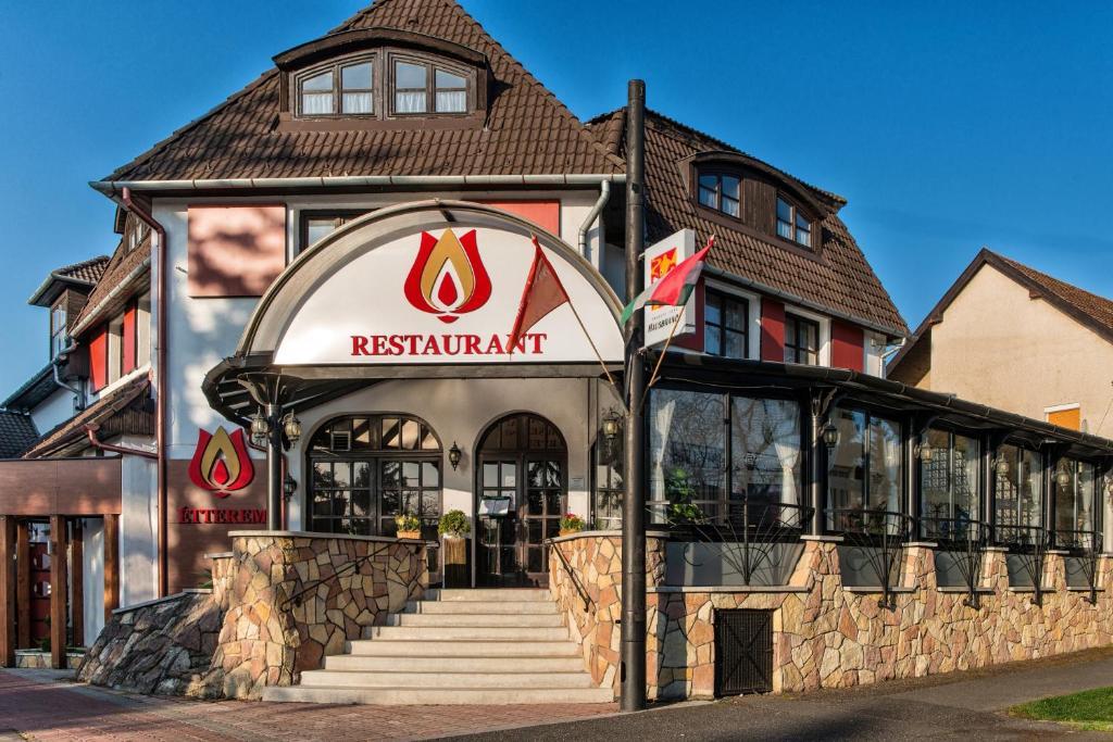 Hotel Piroska Bük Buitenkant foto